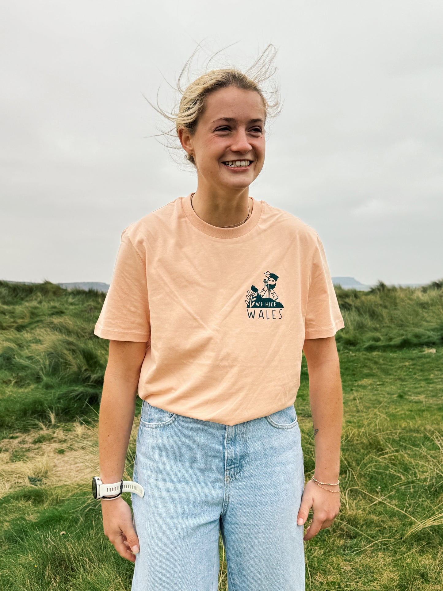 Unisex Hike Outline Tee in Peach